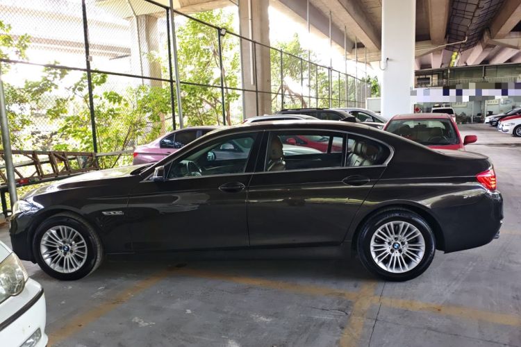Used BMW 5 Series 2014 525Li Leading Model
