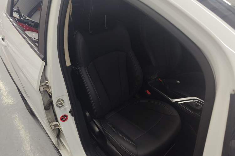 Used Geely Auto Vision X3 2019 Upgraded Model 1.5L CVT Prestige Version
