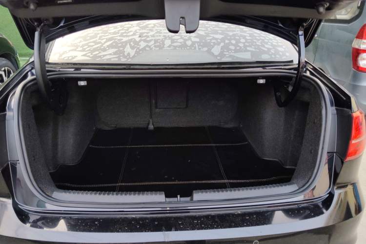 Used Volkswagen Sagitar 2017 1.6L Automatic Comfort Model
