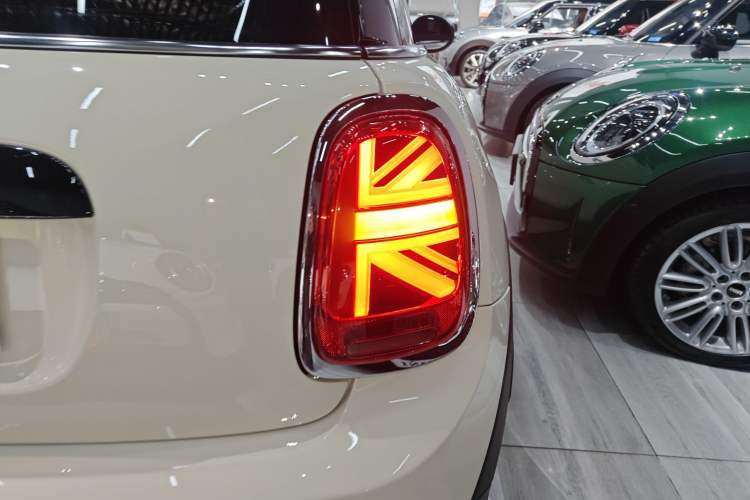 Used MINI MINI 2019 1.5T COOPER Classic Edition
