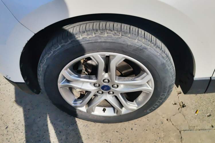 Used Ford Edge 2018 EcoBoost 245 Two-Wheel-Drive Titanium 7-Seater China V Standard
