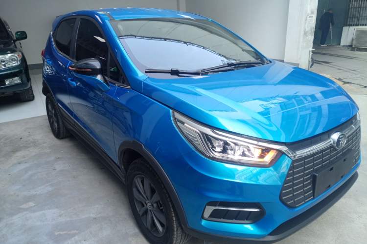 Used BYD Yuan New Energy 2019 EV535 Smart Connect Trendsetting Model
