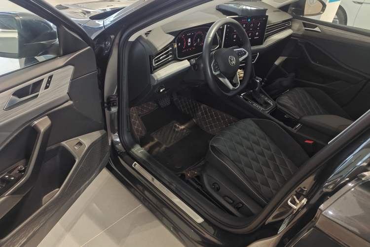 Used Volkswagen Sagitar 2023 300TSI DSG Excellence Edition
