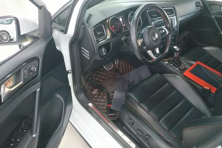 Used Volkswagen Golf GTI 2016 2.0 TSI GTI
