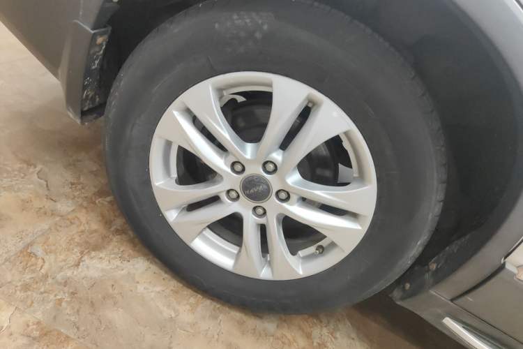 Used Haval H6 2015 Revised Version Sport Edition 1.5T Manual Transmission Two-Wheel Drive Elite Grade