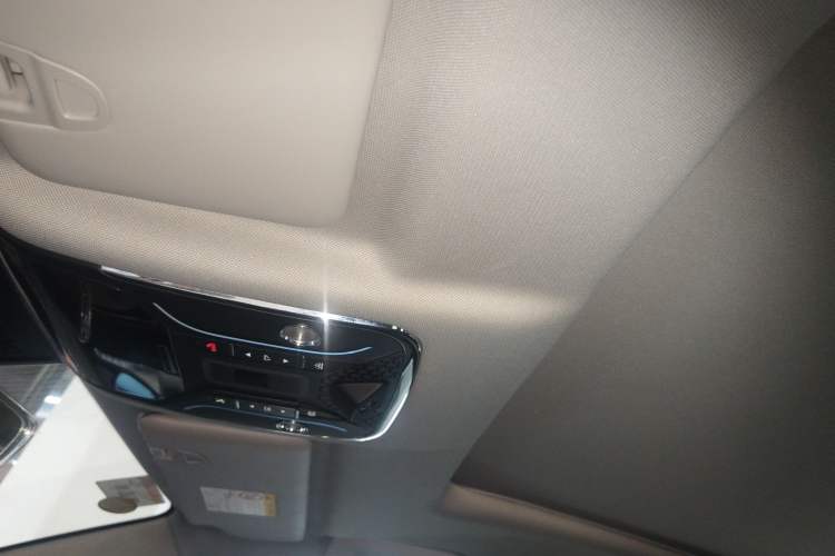 Used JETOUR Shanhai Shanhai L7 2024 1.5T 120km ULTRA 7-Seater
