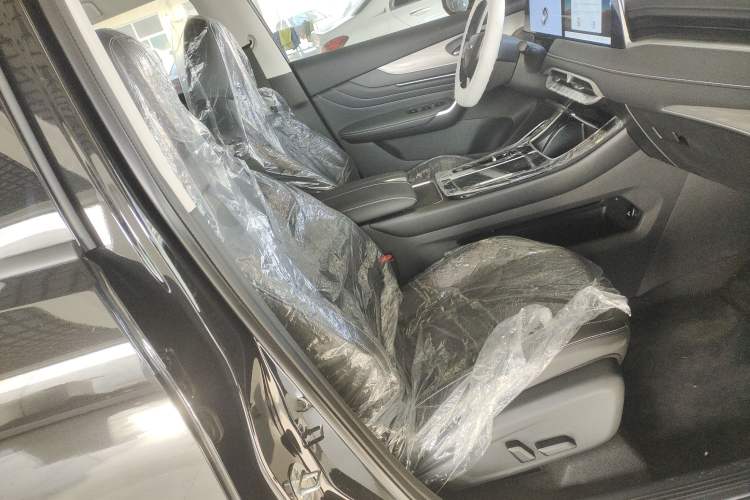 Used Venucia V DD-i 2025 Orca 150km Joyful Journey Edition
