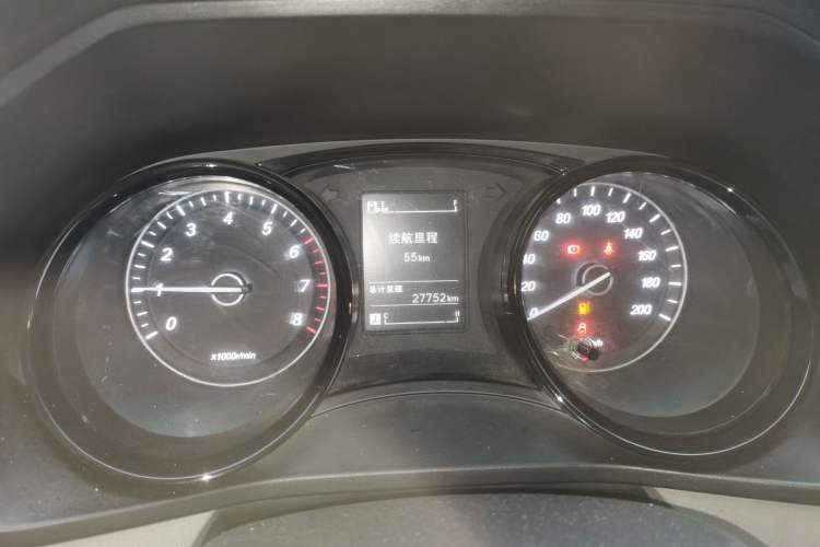 Used Wuling Hongguang PLUS 2020 1.5L Manual Comfort 7-Seater
