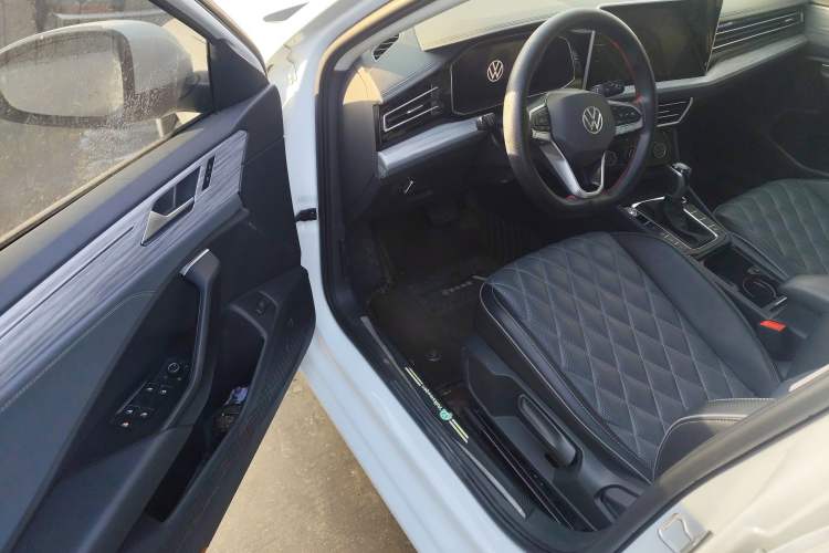 Used Volkswagen Sagitar 2023 300TSI DSG Excellence Edition