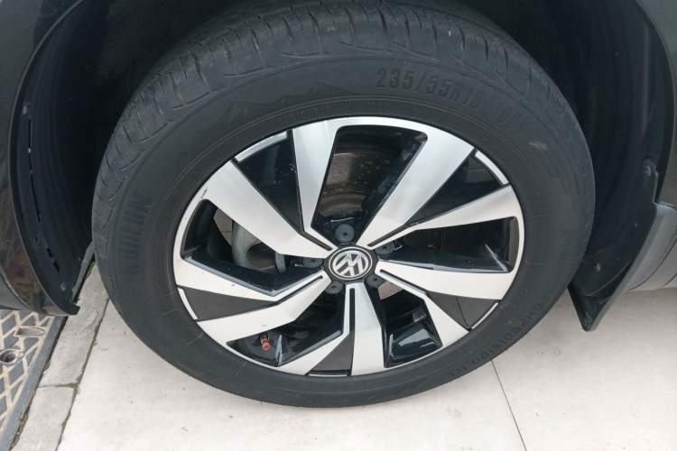 Used Volkswagen Tayron 2022 330TSI Two-Wheel Drive Luxury Smart Connectivity Version