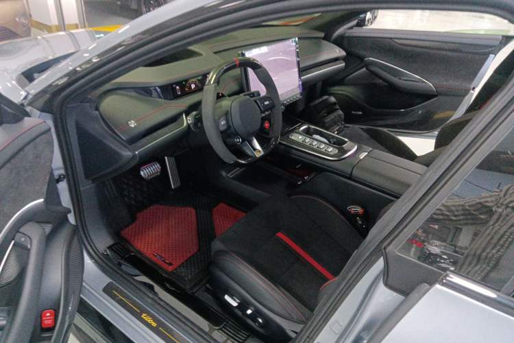 Used  SU7 Ultra 2025 Ultra Model
