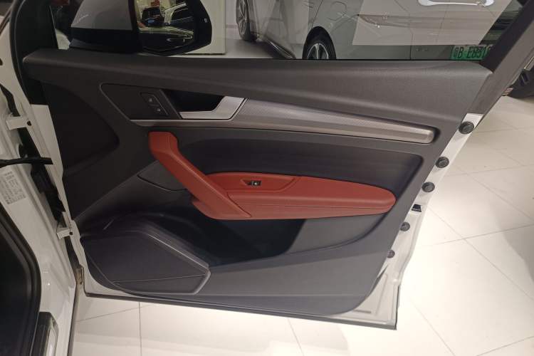 Used Audi Q5L 2022 40T Luxury Dynamic Model
