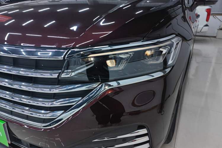 Used Volkswagen Viloran 2022 380TSI Prestige Edition
