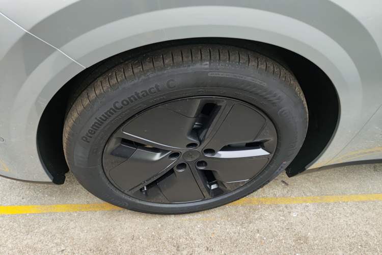 Used Li Auto Li Auto i8 2025 Standard Edition
