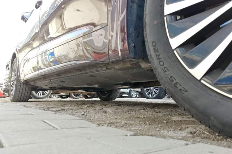 Used Volkswagen Viloran 2023 380TSI Prestige Edition
