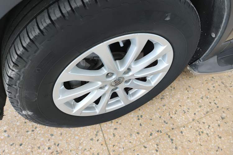 Used Buick Envision 2016 20T Two-Wheel-Drive Elite Model
