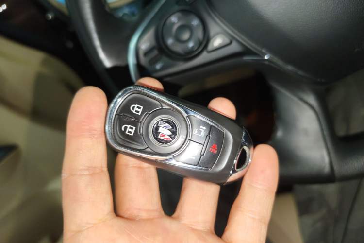 Used Buick GL8 2021 ES Land Cruiser 653T Luxury Edition
