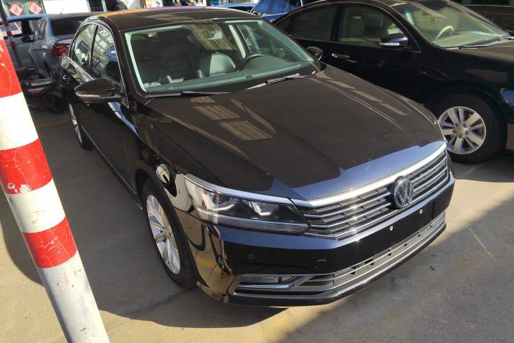 Used Volkswagen Passat 2017 330TSI DSG Luxury Edition