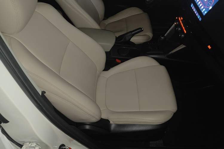 Used Mazda CX-5 2013 2.0L Automatic Two-Wheel Drive Comfort Version
