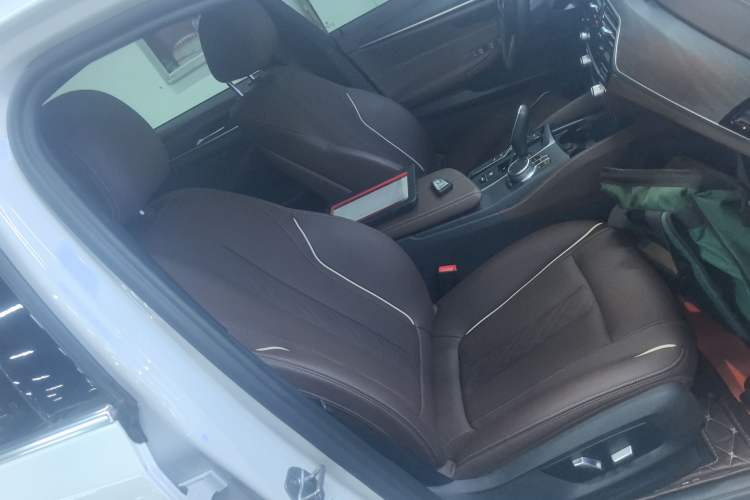 Used BMW 5 Series New Energy 2022 Second Facelift 535Le M Sport Package
