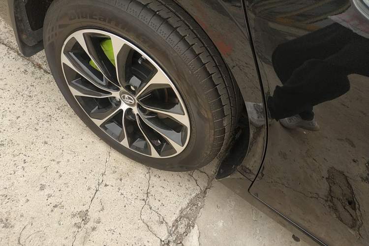 Used Toyota Avalon 2023 2.0L Luxury Edition
