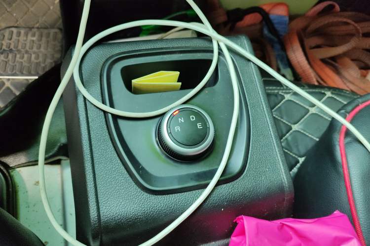 Used Karry Xiaoxiang X7 2024 AVIC Battery (3815 Cargo Box) Side-Panel Truck – Deluxe Model
