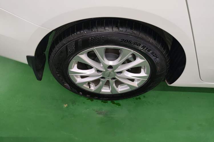 Used Roewe i5 2023 1.5L CVT Luxury Edition
