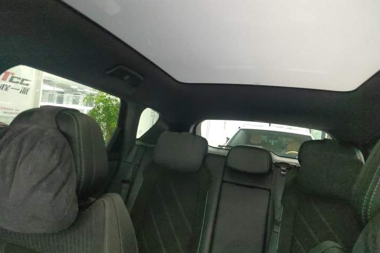 Used VOYAH FREE 2025 318 259 km All-Wheel-Drive Exploration Edition
