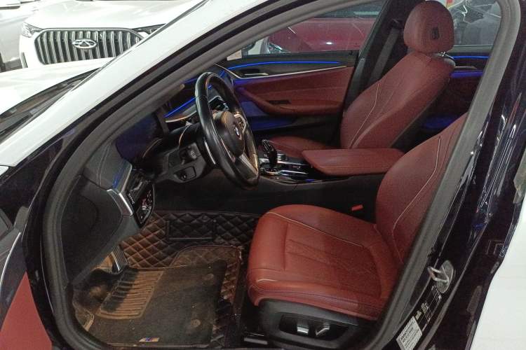 Used BMW 5 Series 2022 Second Facelift 530Li Leading Edition M Sport Package
