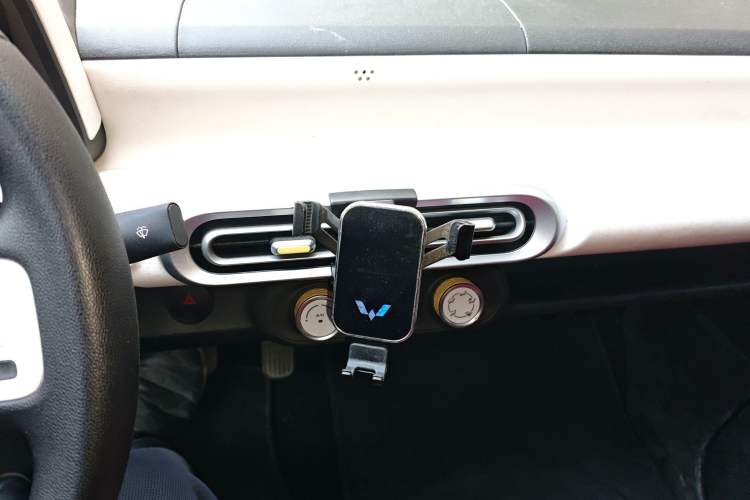 Used Wuling Hongguang MINIEV 2024 3rd Generation 215km Youth Edition