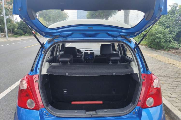 Used Suzuki Swift 2015 1.5L Automatic Limited Edition