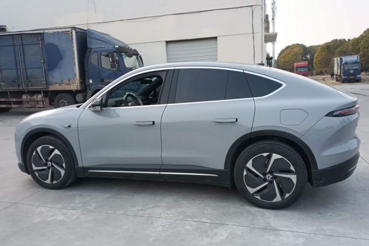 Used Nio EC6 2024 75 kWh
