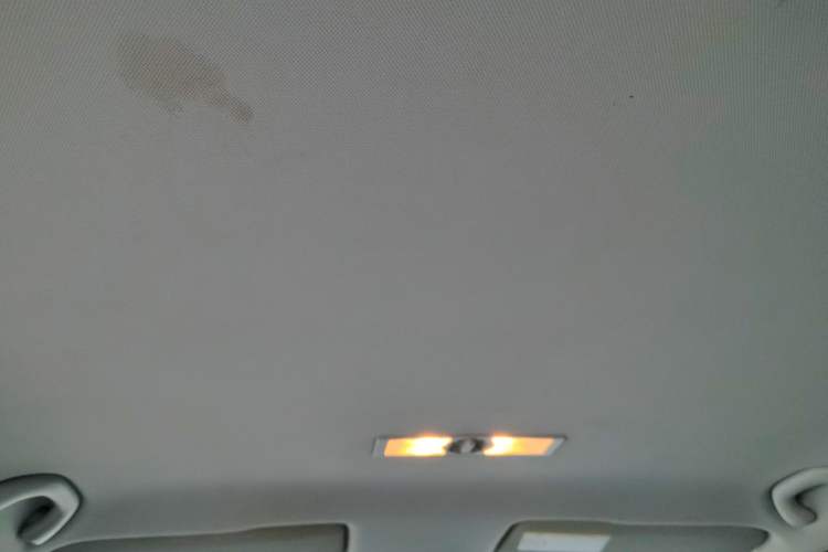 Used Volkswagen Lavida 2015 1.6L Automatic Fashion Edition