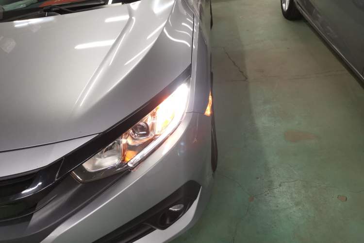 Used Honda Civic 2016 220TURBO CVT Luxury Edition
