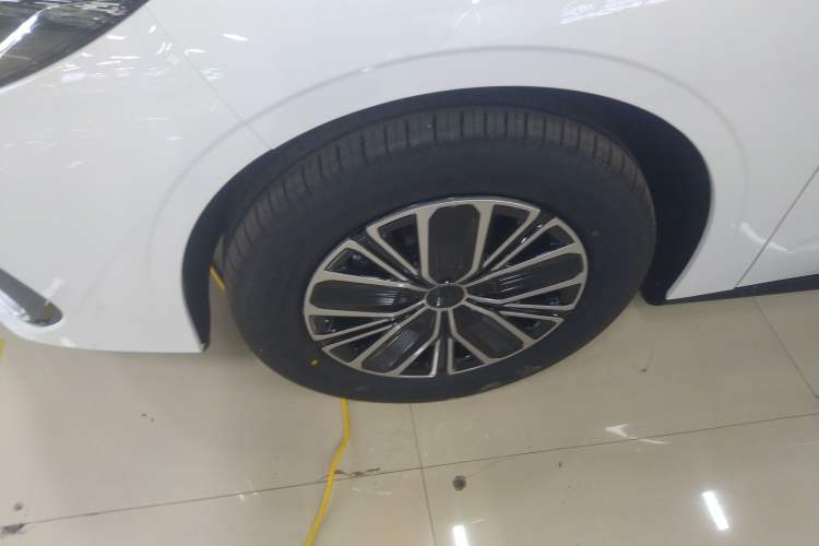 Used  Galaxy Stellar 6 