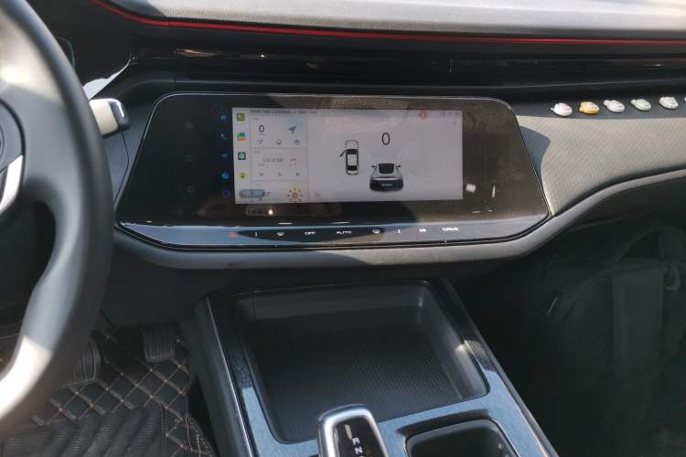 Used Dongfeng Aeolus Yixuan MAX 2023 1.5T Super-Powered Dad Edition
