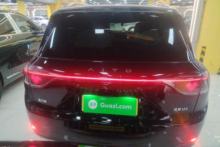 Used Hima AITO M9 2024 Range-Extended Ultra Version 52 kWh 5-Seater Model
