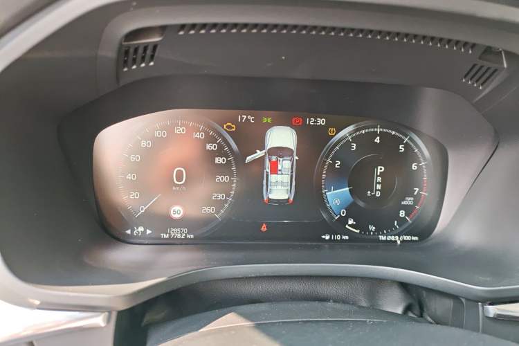 Used Volvo XC60 2018 T5 4x4 Smart Edition