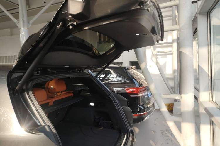 Used Li Auto L7 2023 Pro Model
