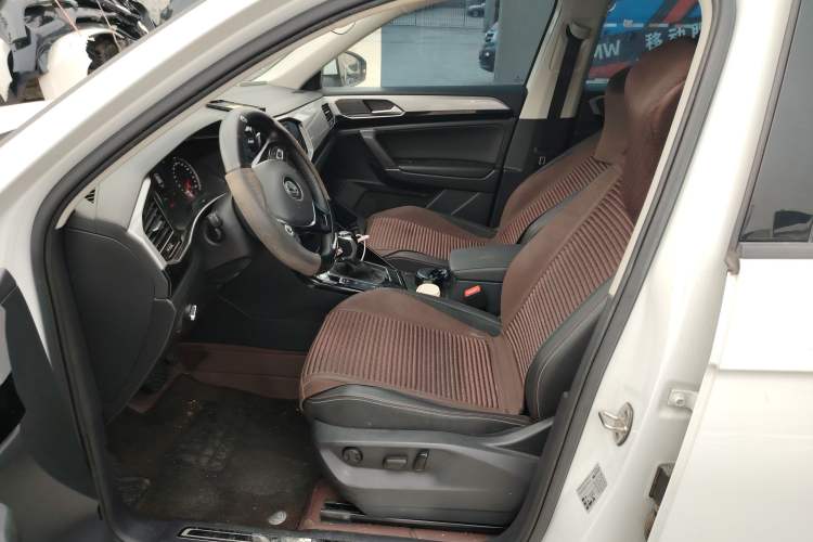 Used Volkswagen Tayron 2019 330TSI Two-Wheel Drive Luxury Model China VI Standard