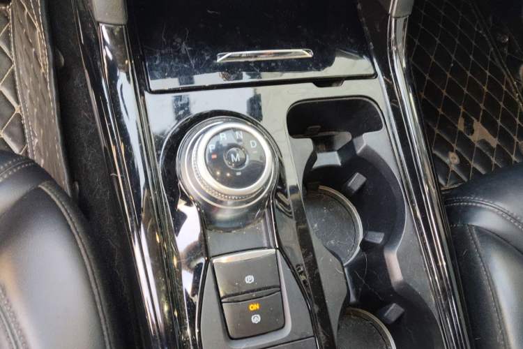 Used Ford Explorer 2020 EcoBoost 285 4x4 Platinum Edition 7-Seater
