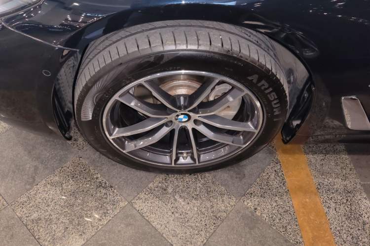 Used BMW 5 Series 2022 525Li M Sport Package