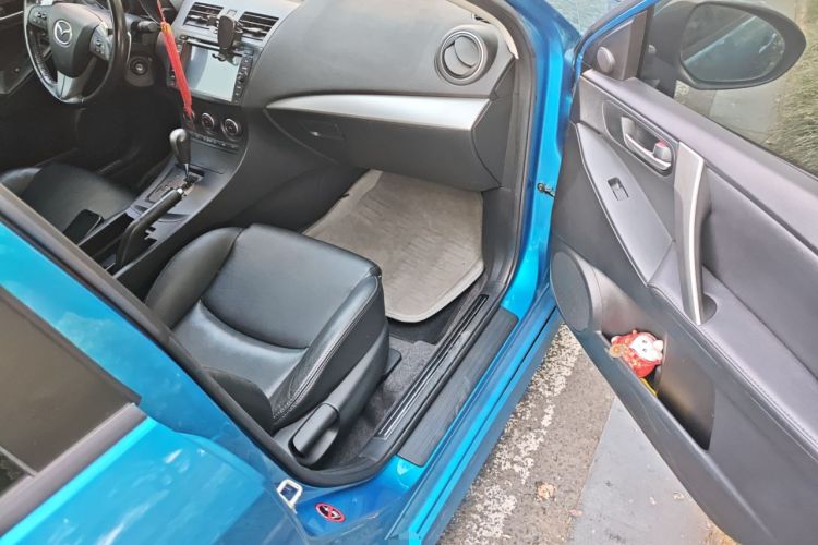 Used Mazda Mazda 3 2012 Hatchback 2.0L Automatic Luxury Model
