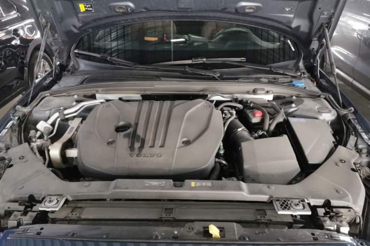 Used Volvo S60 2024 B4 Zhiyi Luxury Edition