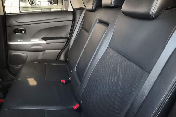 Used Mitsubishi ASX 2018 2.0L CVT Two-Wheel Drive Deluxe Edition
