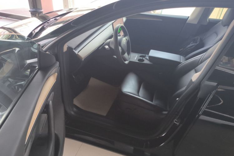 Used Tesla Model Y 2022 Rear-Wheel-Drive Version