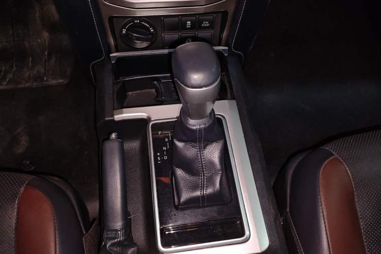 Used Toyota Prado 2019 3.5L Automatic TX-L Deluxe Edition with Rear-Mounted Spare Tire
