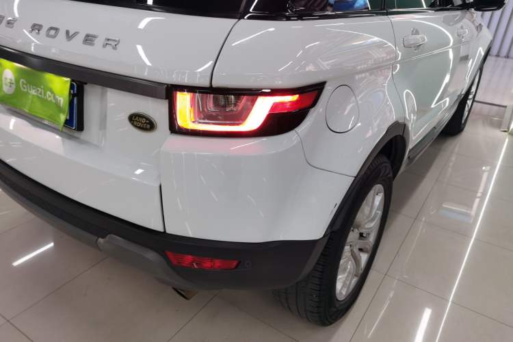 Used Land Rover Range Rover Evoque 2018 240PS PURE Style Edition
