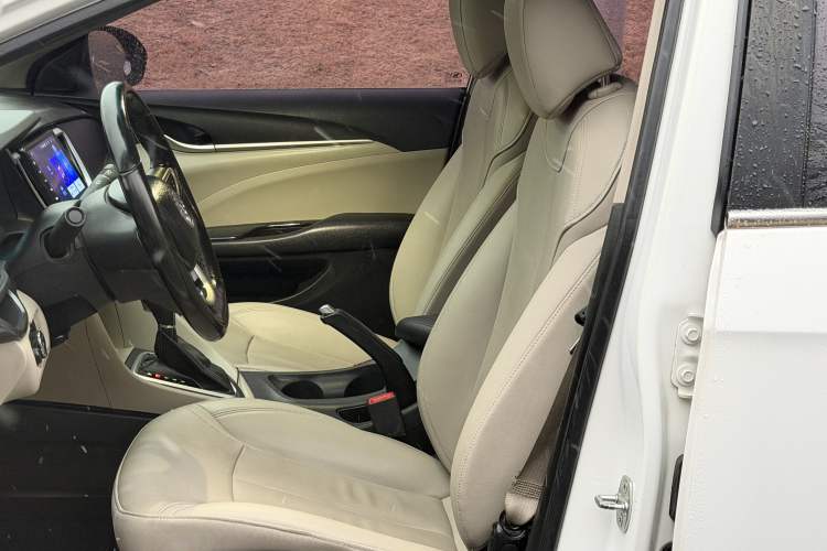 Used Buick GT 2018 15T Dual-Clutch Elite Model China V Standard
