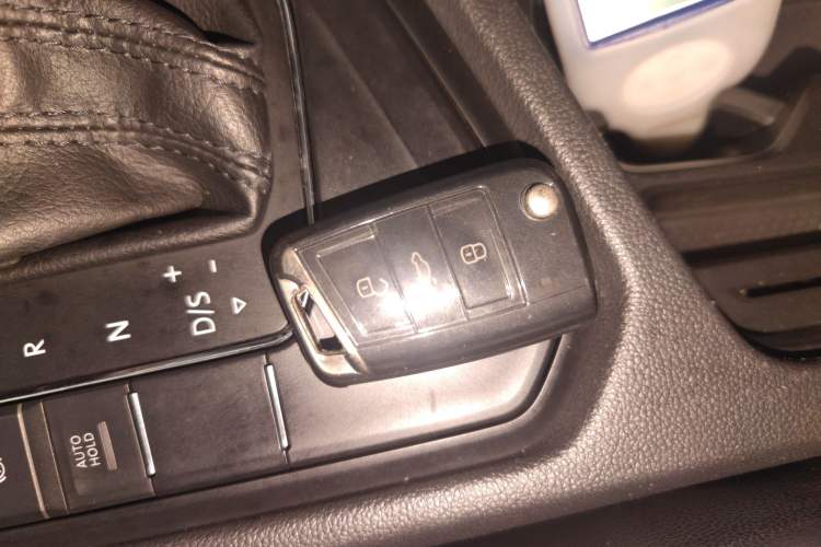 Used Volkswagen Tiguan L 2017 330TSI Automatic Two-Wheel Drive Luxury Edition
